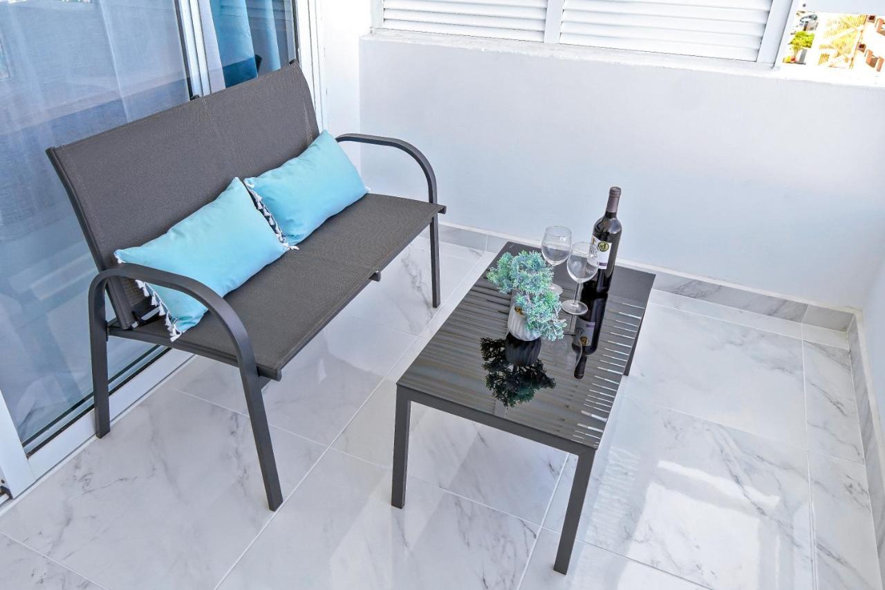 Modern Studio With A Sea View And Pool Access Ponderosa 801 Playa de las Américas Eksteriør billede