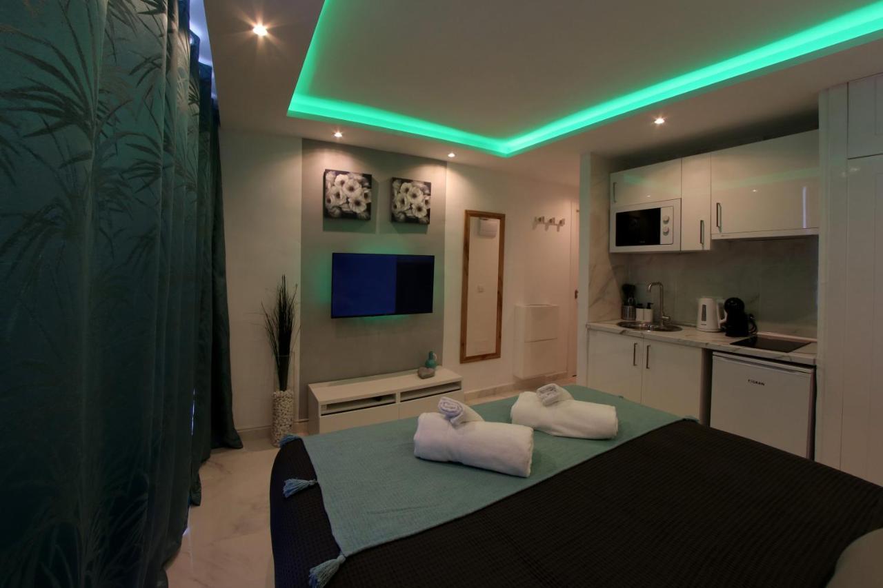 Modern Studio With A Sea View And Pool Access Ponderosa 801 Playa de las Américas Eksteriør billede